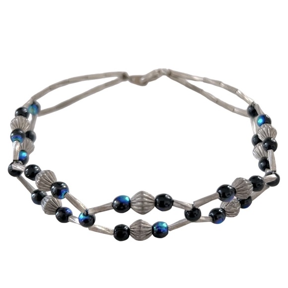 Silver & Blue Beaded Geometric Bracelet - Picture 3 of 8
